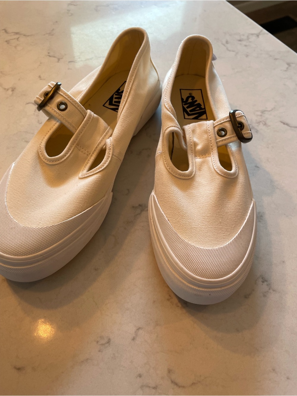 Brand New Vans Cream Canvas Mary Jane Platform Sneakers - Picture 3 of 5